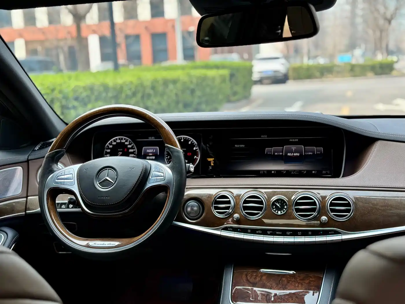 Mercedes-Benz S-Class 2015 S 400 L 4MATIC фото 13