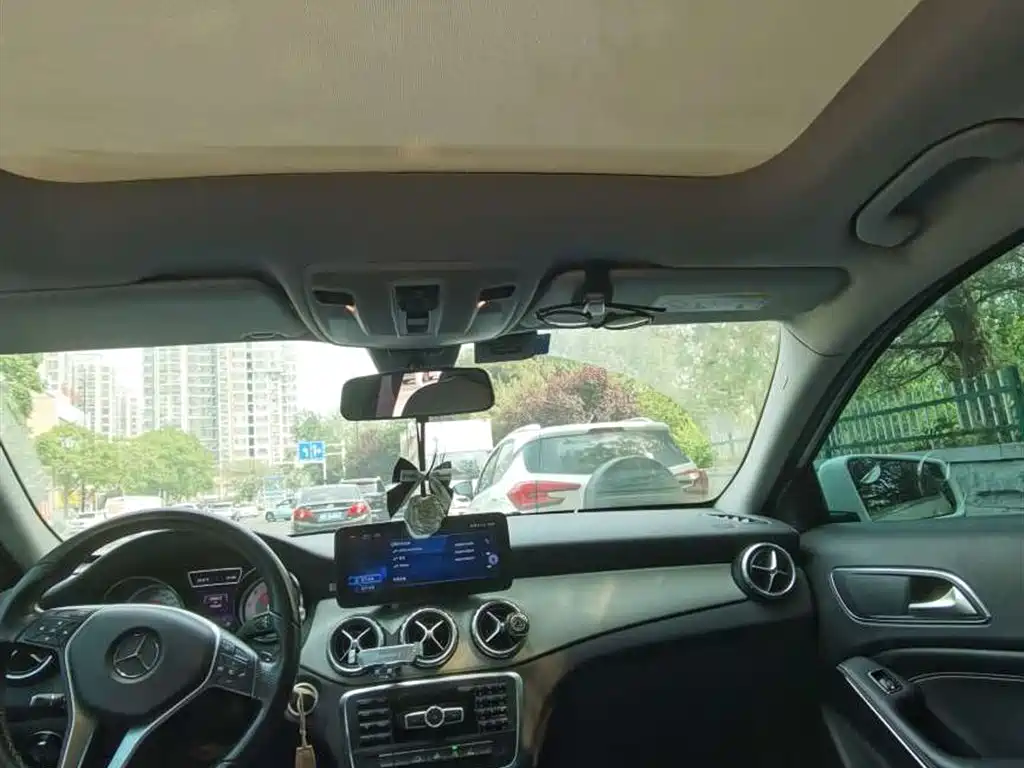 Mercedes-Benz GLA (Import) 2015 GLA 200 фото 5