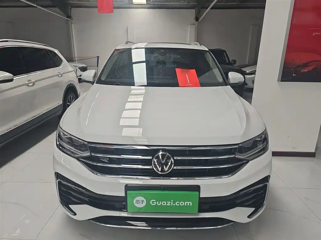 Volkswagen Tiguan L 2023 330TSI Auto 2WD R-Line Premium Edition фото 3