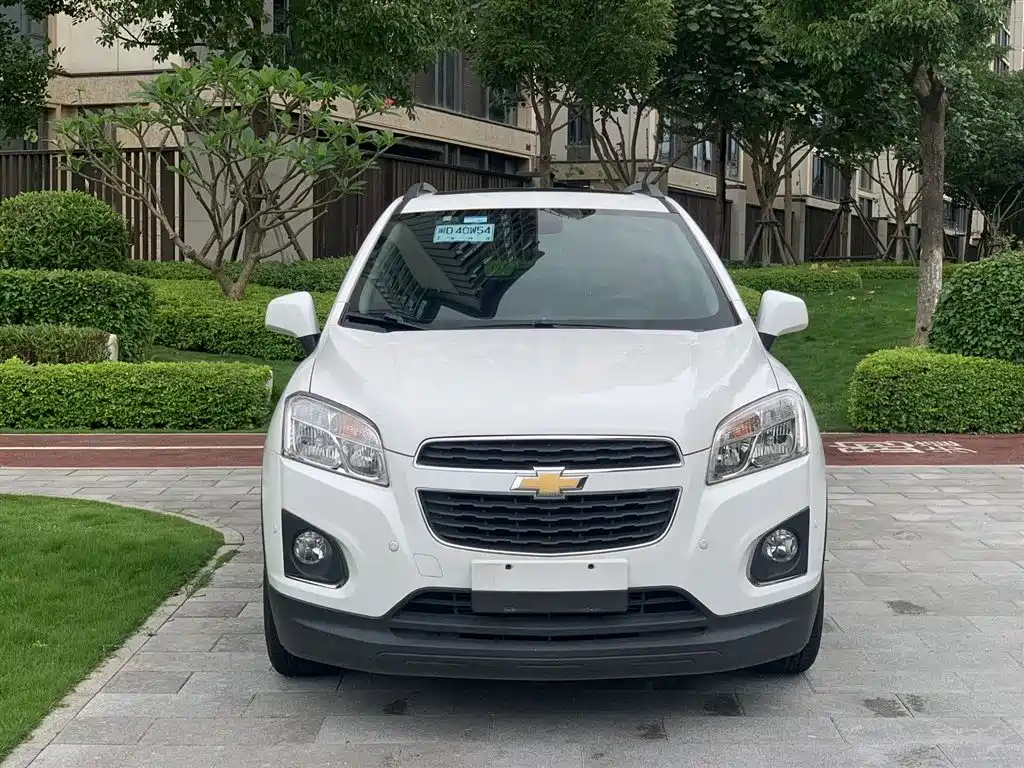Chevrolet Trax 2016 1.4T Automatic 2WD Comfort Sunroof Edition фото 2