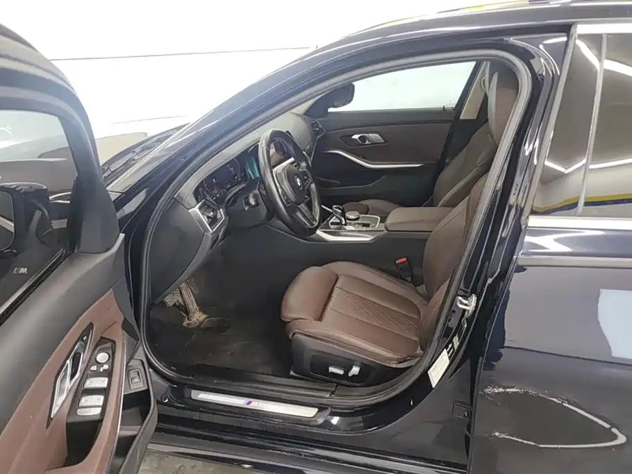 BMW 3 Series 2022 325Li M Sport Package фото 9