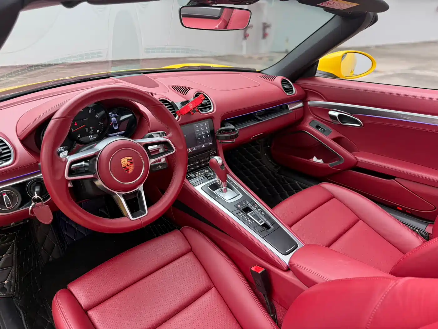 Porsche 718 2022 Boxster T 2.0T фото 8