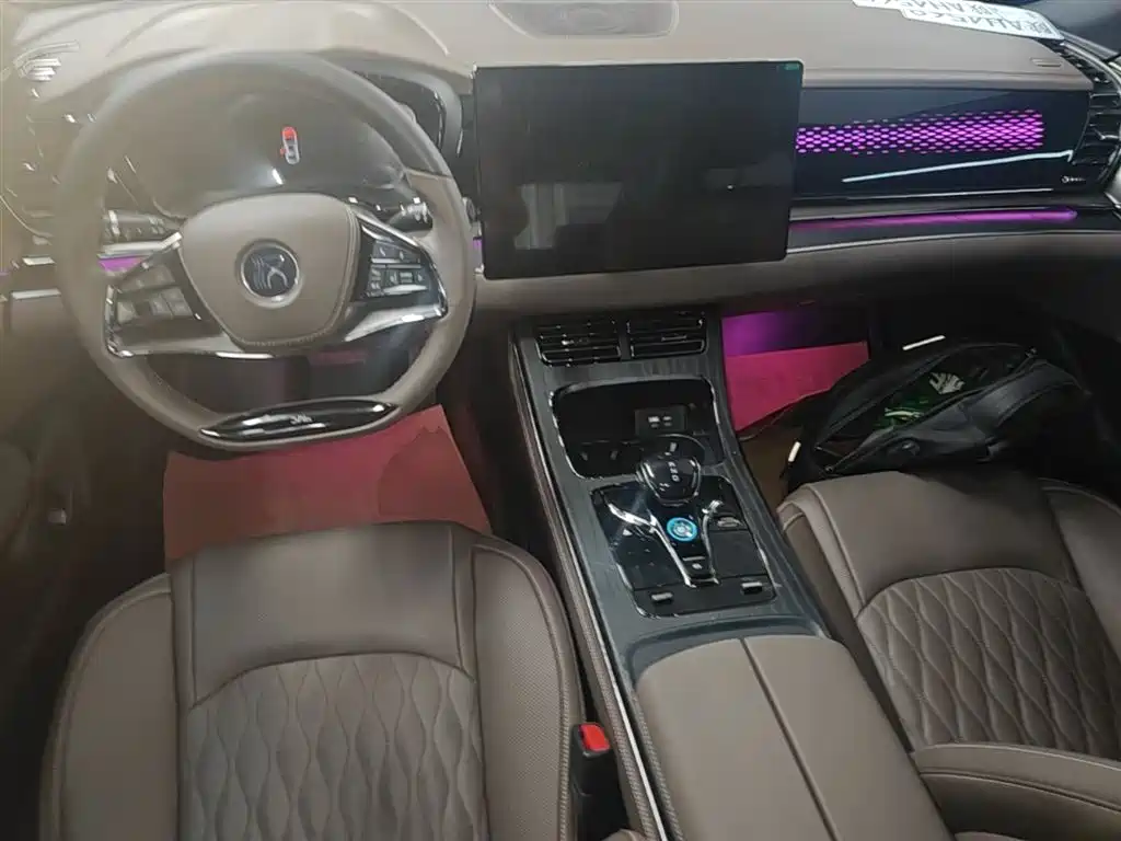 BYD Han 2022 DM-i 121KM Premium Edition фото 10