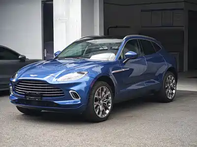 Aston Martin DBX