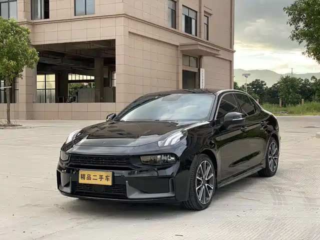 Lynk & Co 03 2020