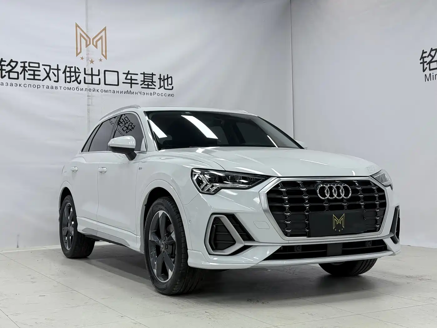Audi Q3 2022 35 TFSI Fashion Dynamic фото 3