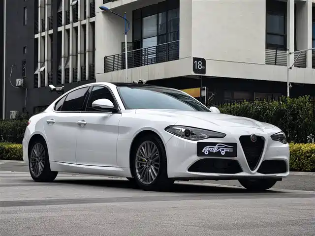 ALFA ROMEO GIULIA