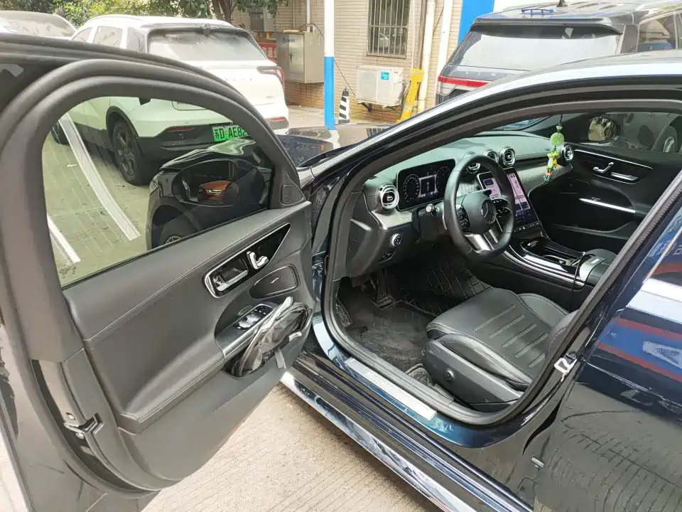 Фото 7 - Mercedes-Benz C-Class