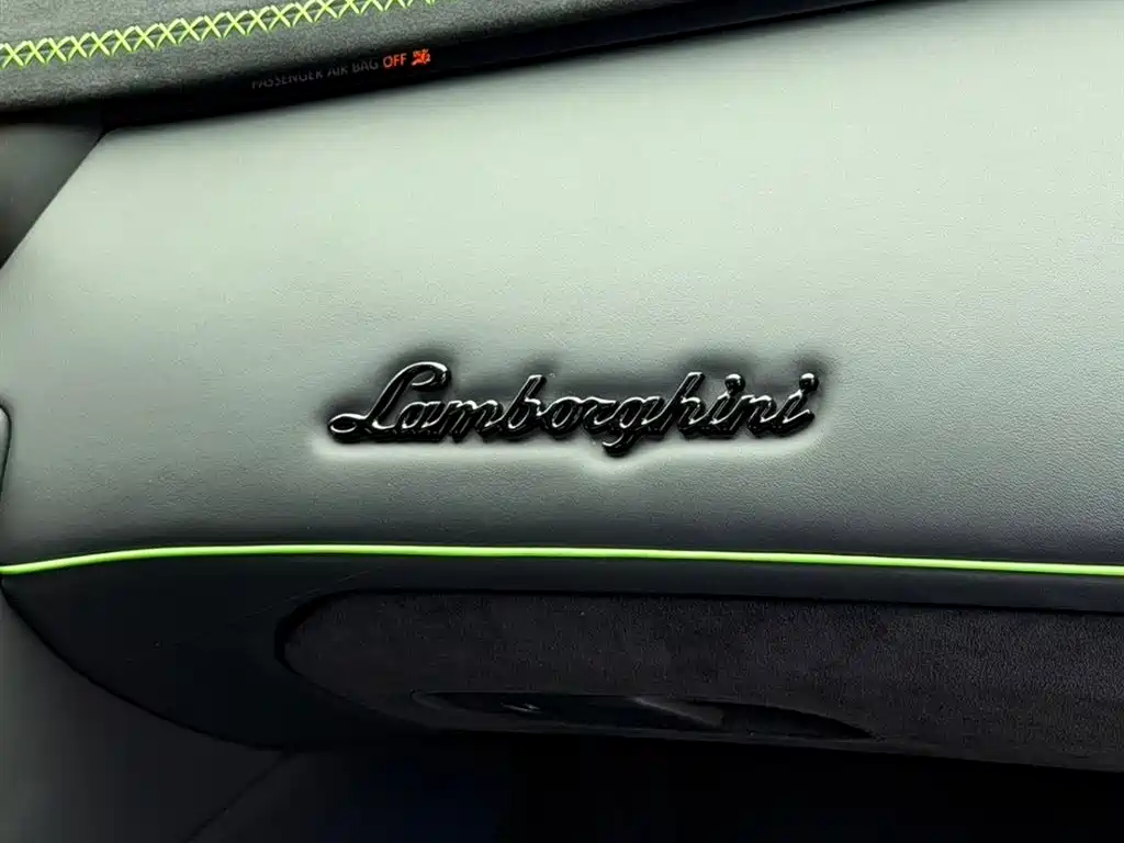 Lamborghini Aventador 2018 Aventador S Roadster фото 15