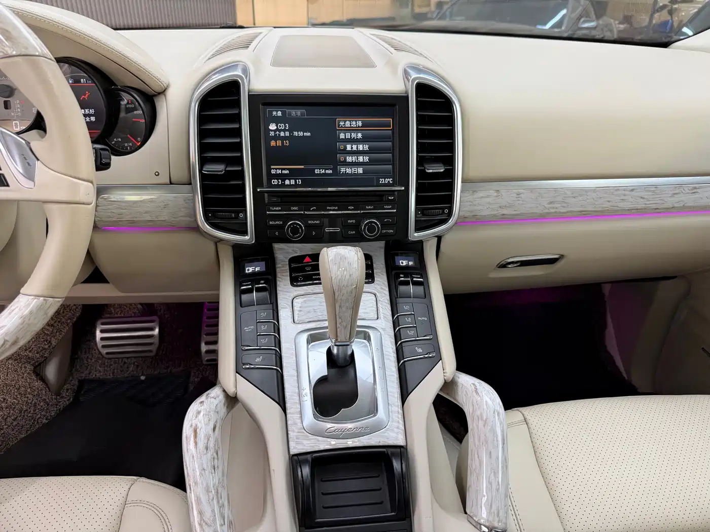 Porsche Cayenne 2011 Cayenne S Hybrid 3.0T фото 16