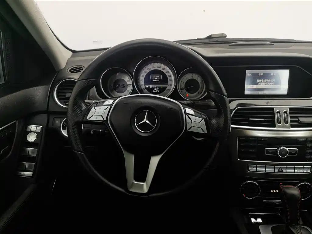 Mercedes-Benz C-Class 2013 C 260 Fashion Grand Edition фото 11