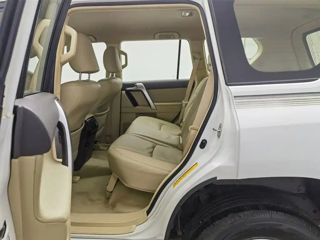 Toyota Prado 2016 3.5L Auto TX фото 15