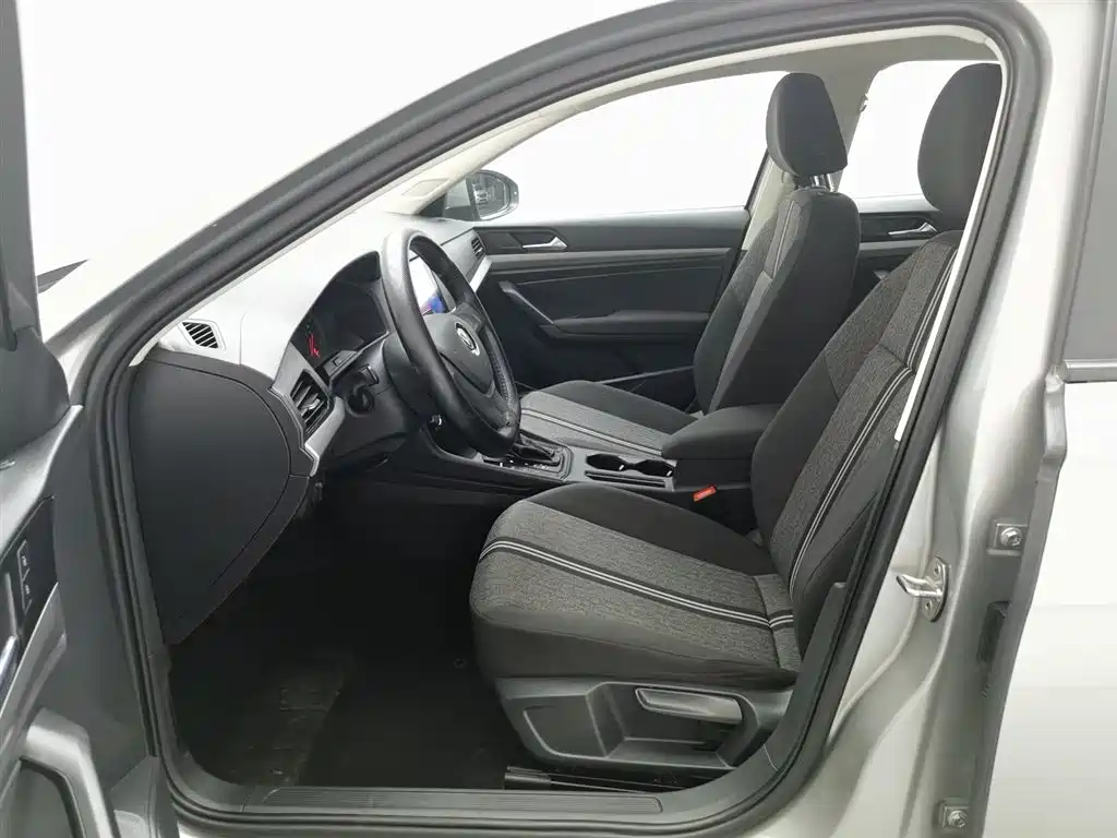 Volkswagen Lavida 2019 1.5L Automatic Trend Edition China VI фото 10