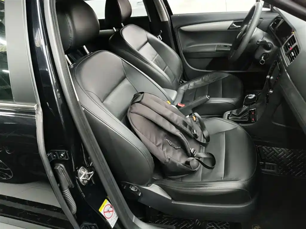 Volkswagen Lavida 2013 Facelift 1.4TSI DSG Comfort фото 25