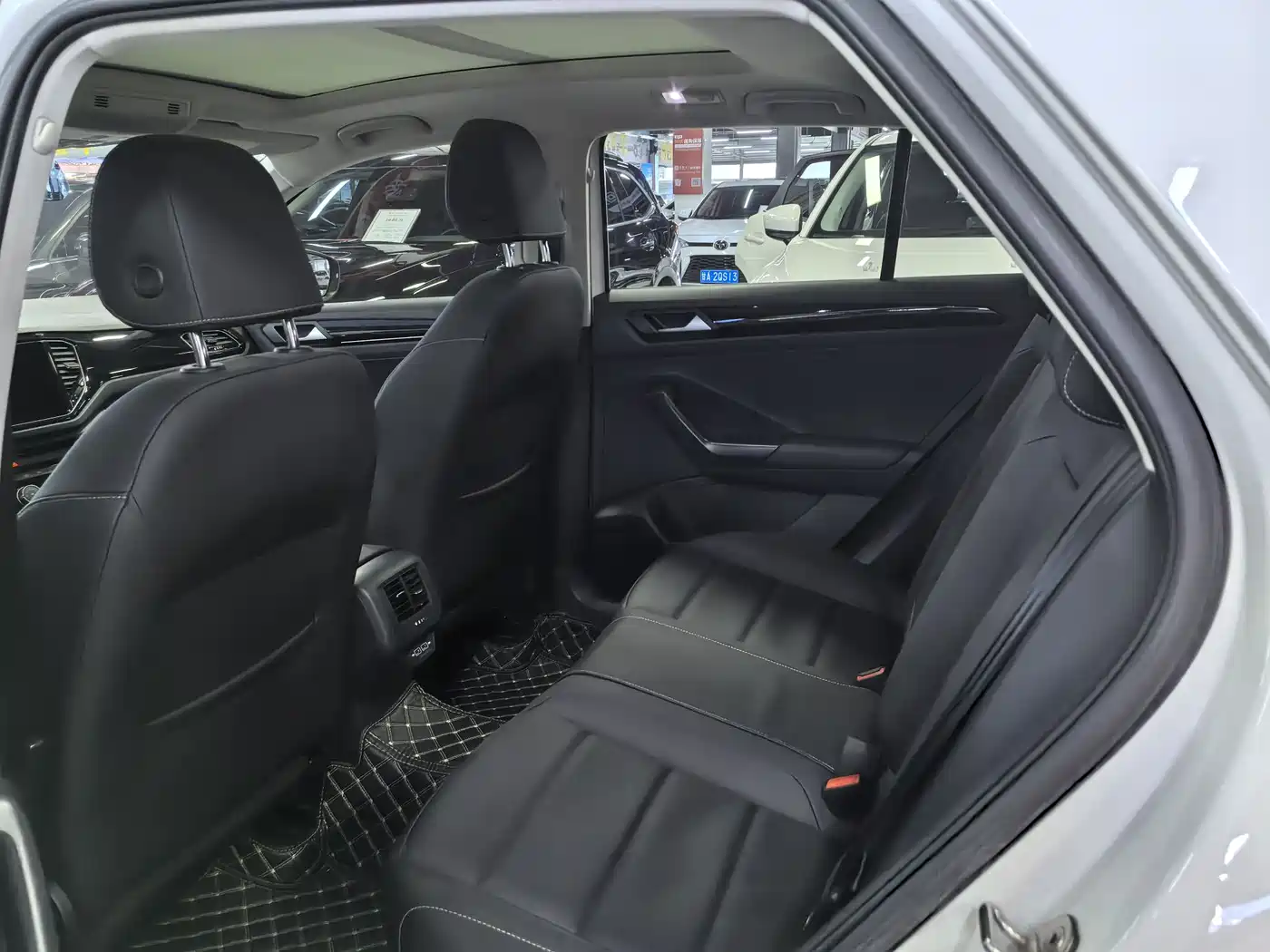 Volkswagen T-ROC 2021 280TSI DSG 2WD Comfort Connected фото 9