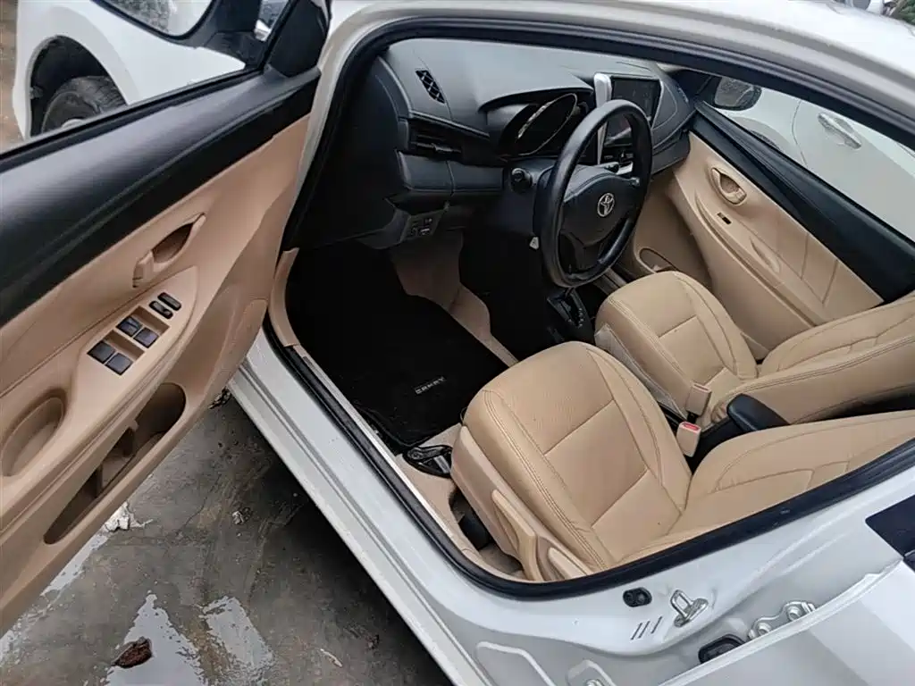 Toyota YARiS L Zhi Xiang 2017 1.5E CVT Charming Edition фото 16