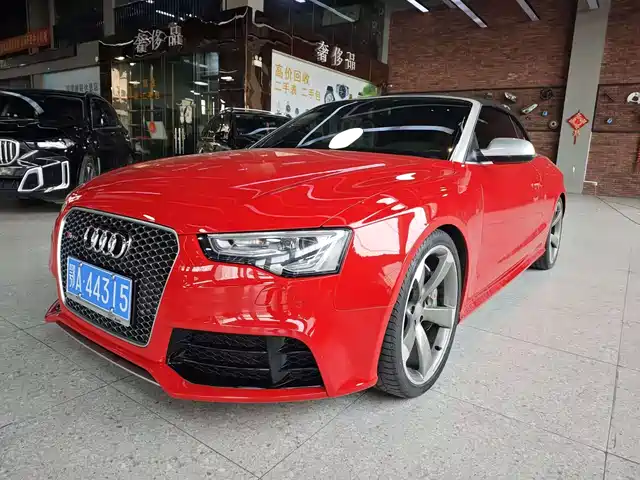 AUDI RS 5