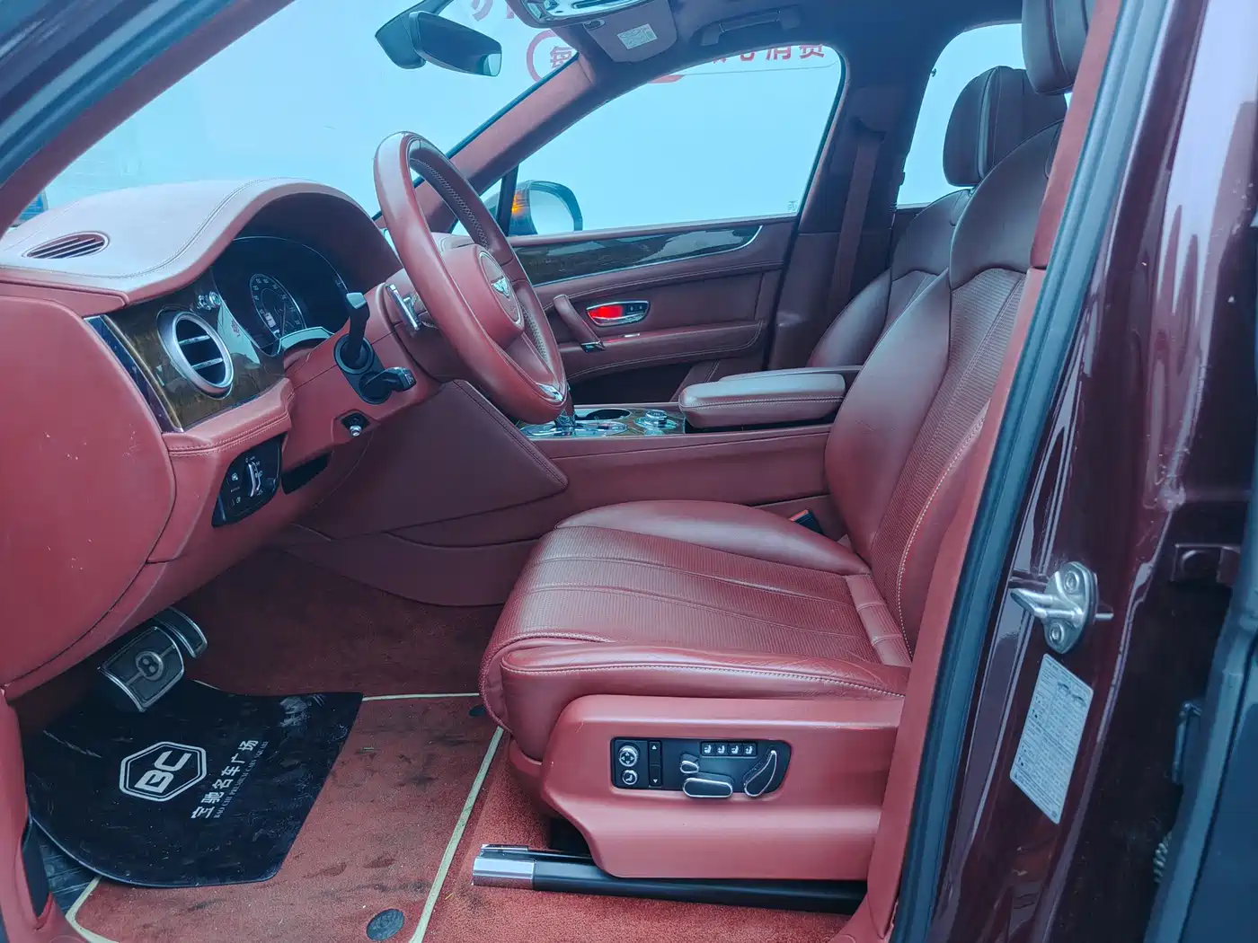 Bentley Bentayga 2018 4.0T V8 фото 6