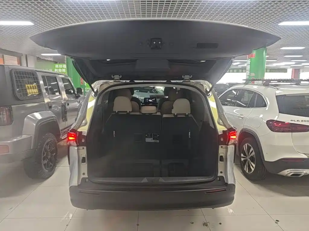 Toyota Sienna 2026 2026 Model 2.5L Hybrid 2WD Comfort Edition