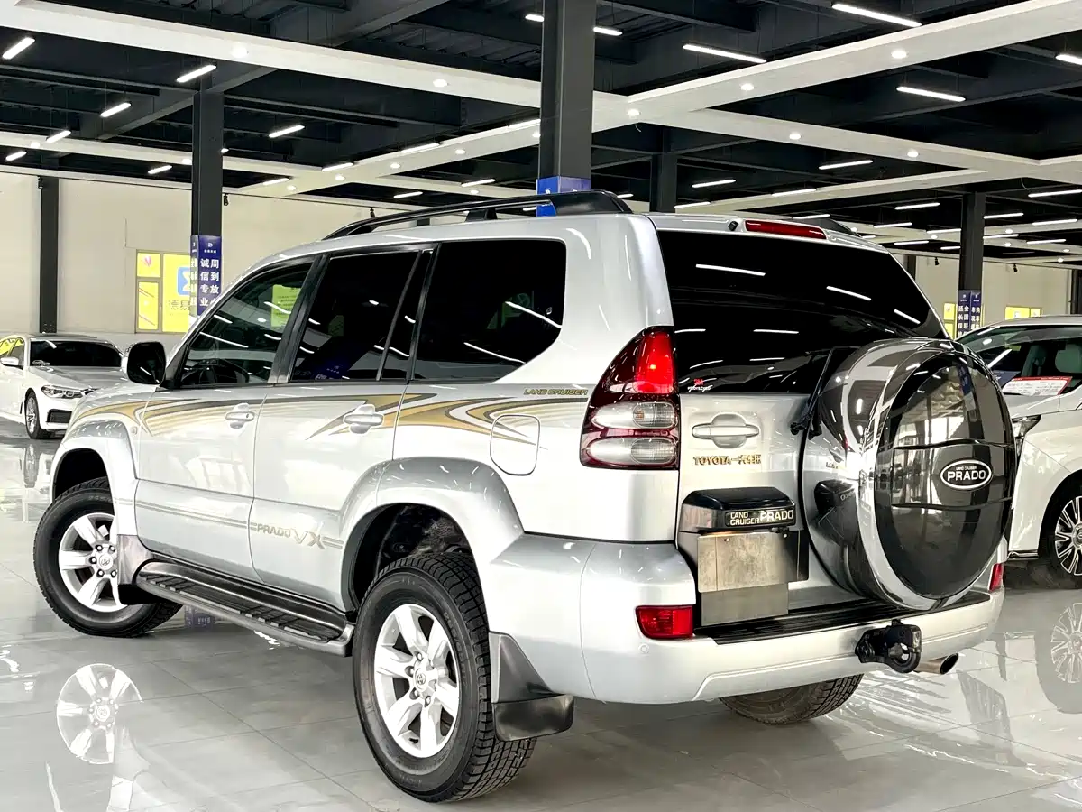 Toyota Prado 2006 4.0L Automatic VX NAVI Edition фото 7