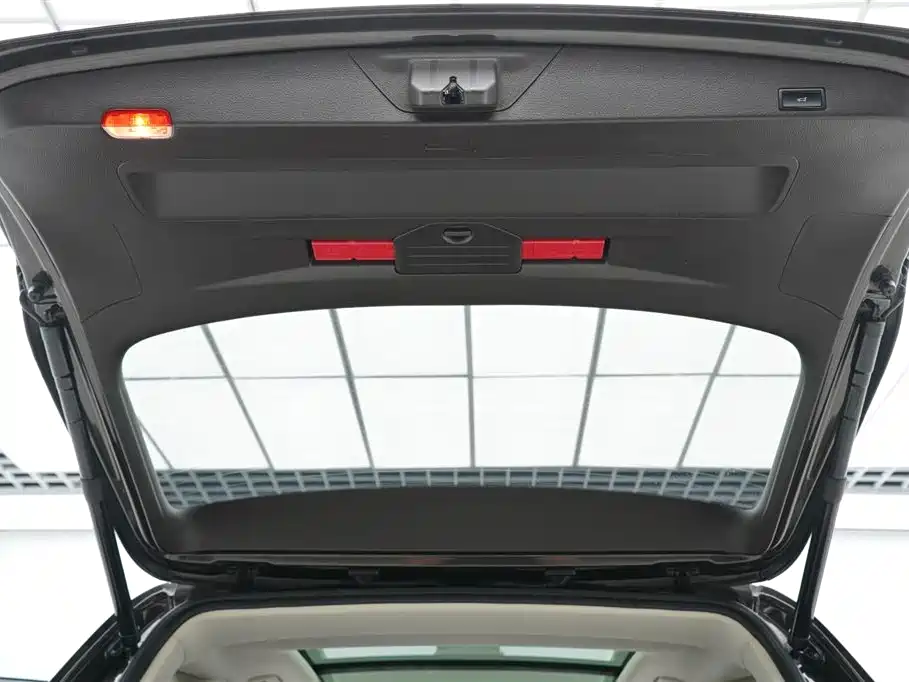 Volkswagen Touareg 2017 3.0TSI Explorer Edition фото 33