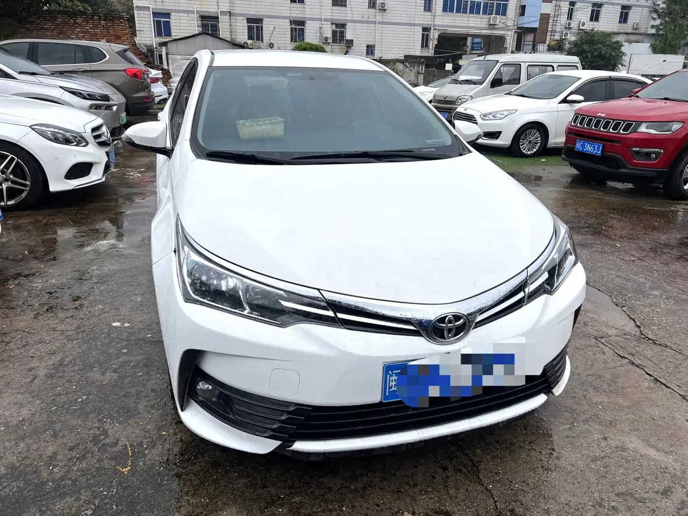 Toyota Corolla 2017 Facelift 1.2T S-CVT GL фото 2