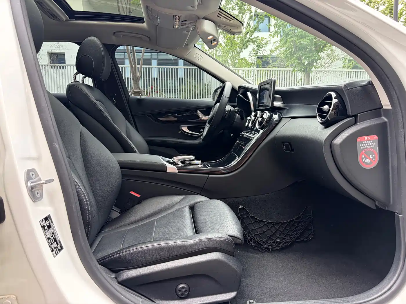 Mercedes-Benz C-Class 2017 Facelift C 180 L Dynamic Sport Edition фото 13