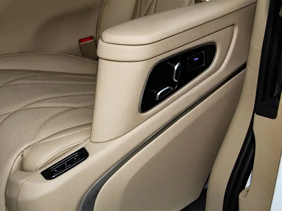 Buick GL8 2025 Land Business Class Comfort DG Edition фото 26