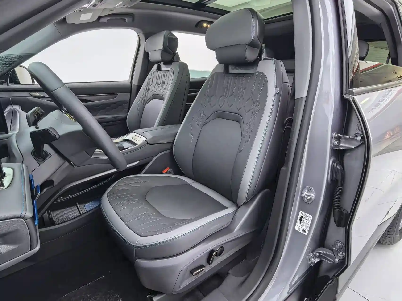 Фото 20 - Ford Edge
