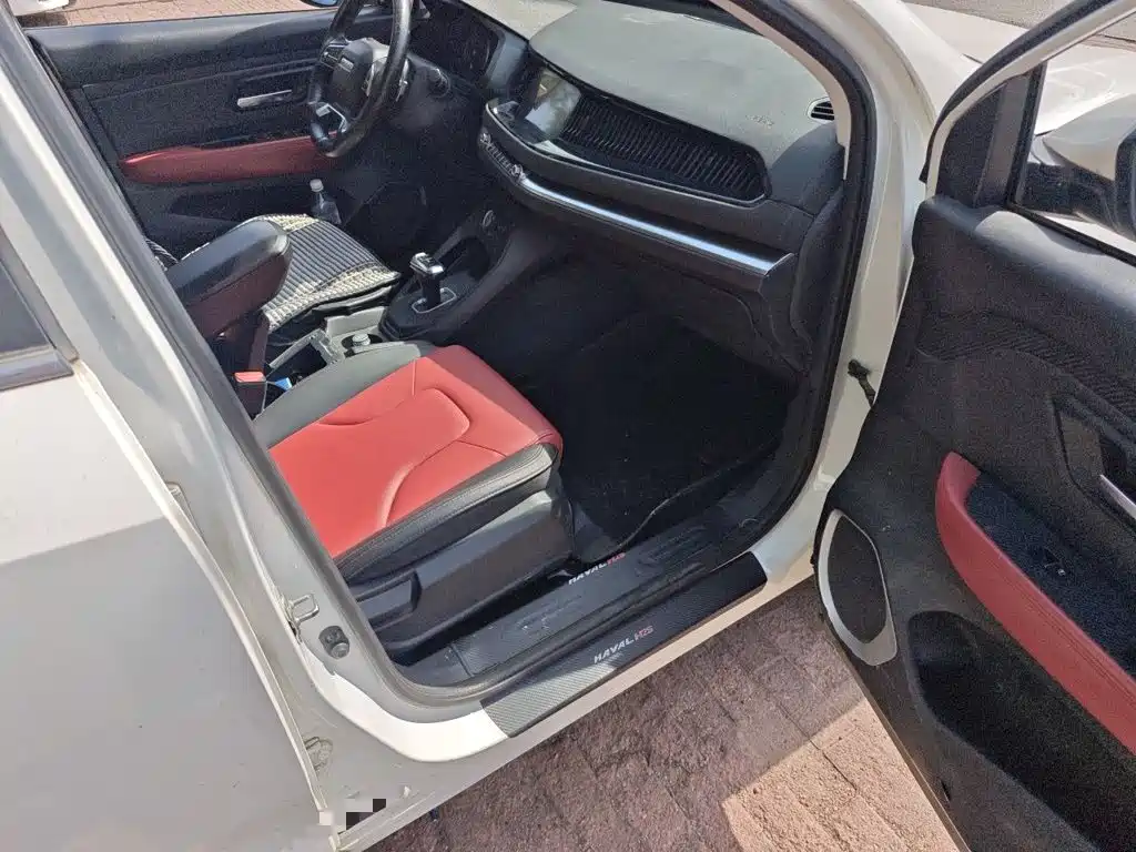 Haval H2s 2017 2017 Model Red Label 1.5T DCT Comfort