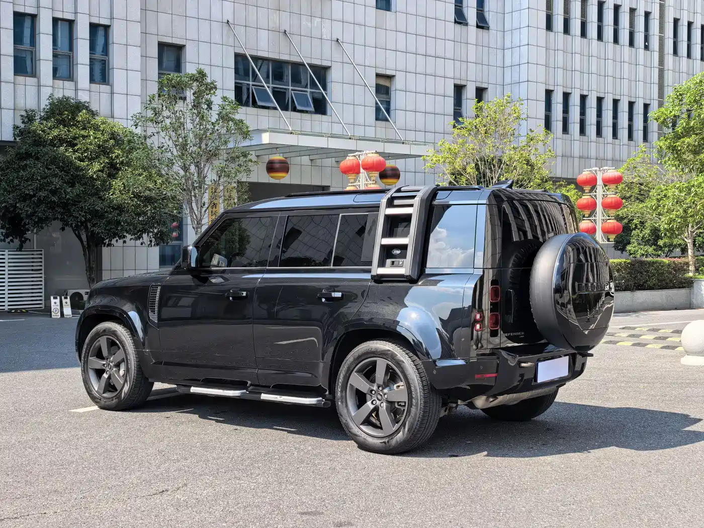 Land Rover Defender 2023 Facelift 110 3.0T P400 X-DYNAMIC HSE фото 6