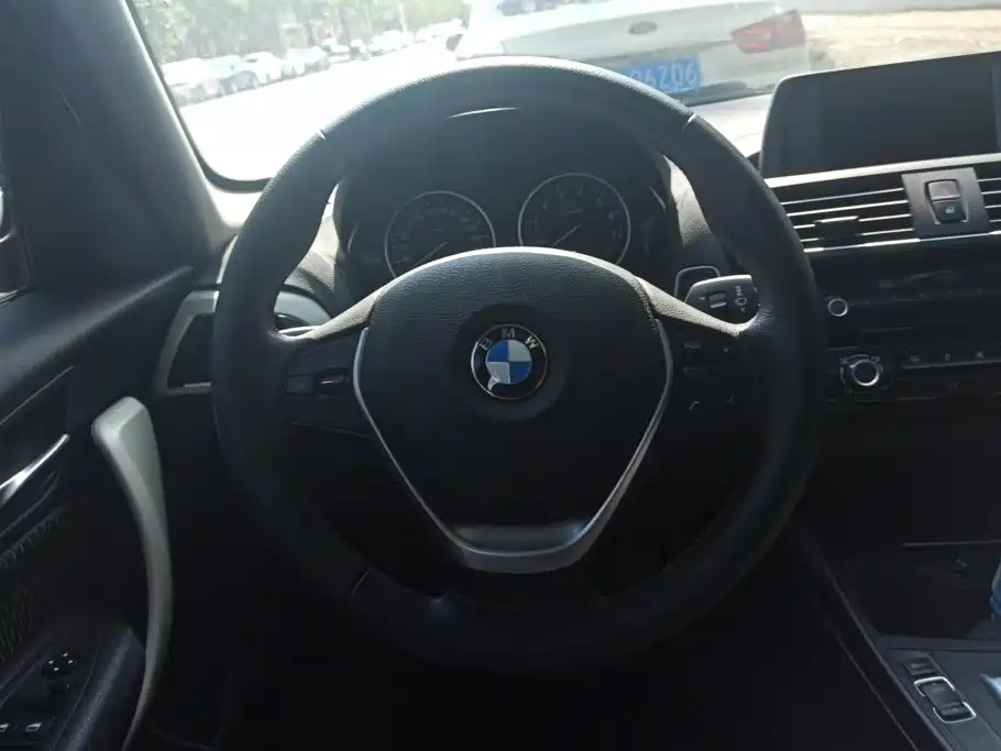 BMW 1 Series (Import) 2017 2016 118i Leading