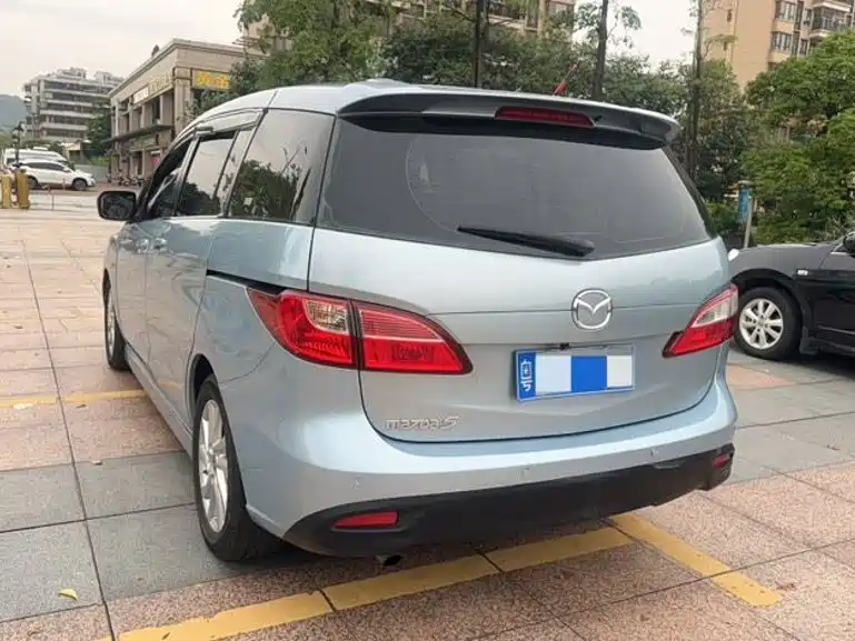 Mazda Mazda5 2011 2011 2.0L Automatic Luxury