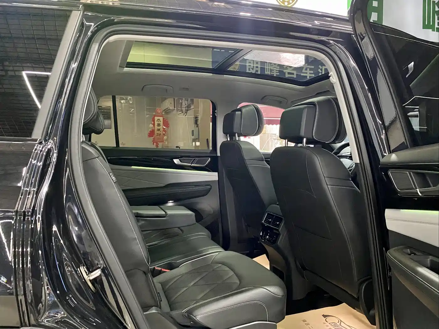 Volkswagen Teramont 2024 380TSI 4WD Prestige Luxury Edition фото 13
