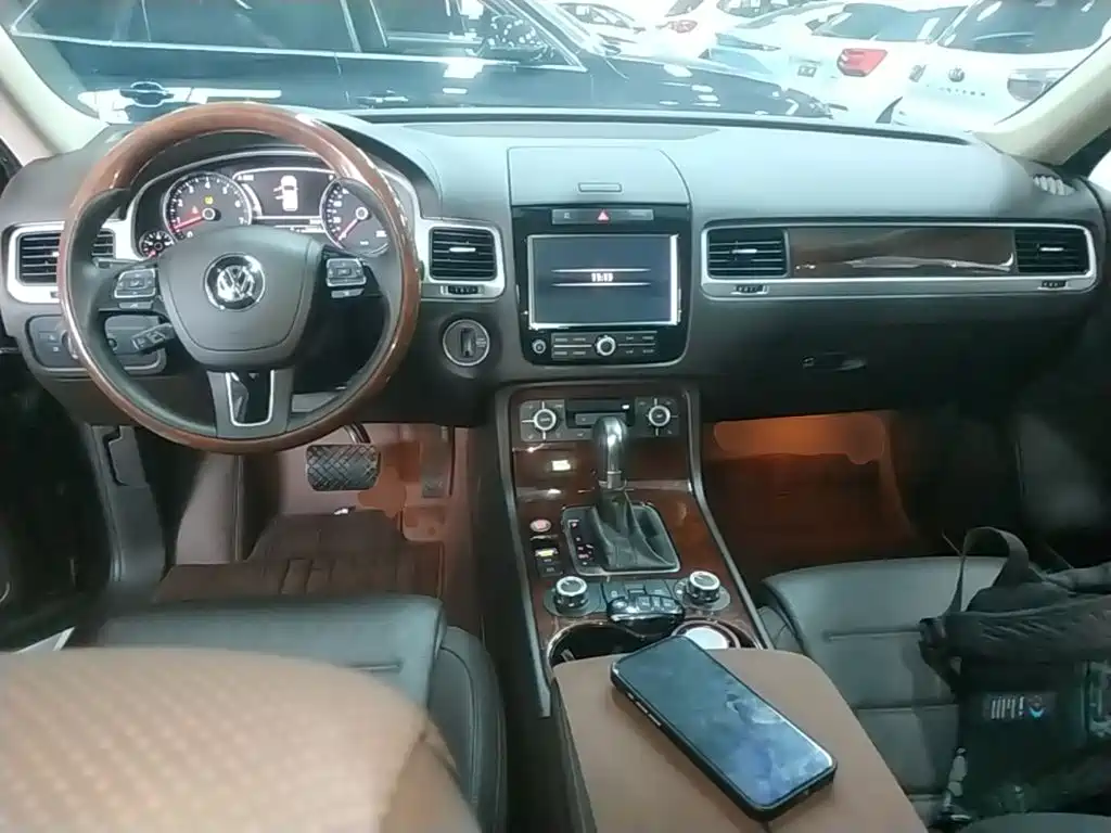 Volkswagen Touareg 2016 2015 3.0TSI Luxury
