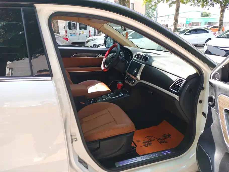 Haval H6 Coupe 2016 Blue Label 1.5T Automatic 2WD Urban фото 7