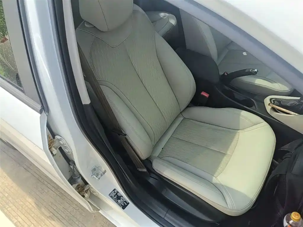 Buick Excelle 2017 15N Automatic Elite фото 25