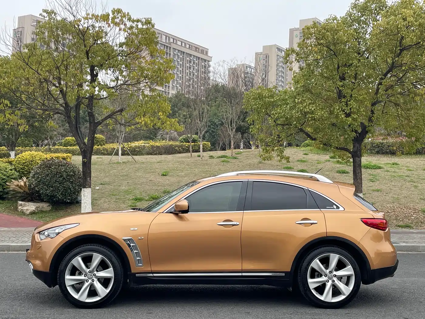 Infiniti QX70 2015 2013 3.7L Standard Edition