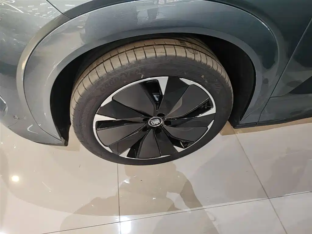 BYD Tang L 2025 DM 175KM Drone Player Edition фото 23