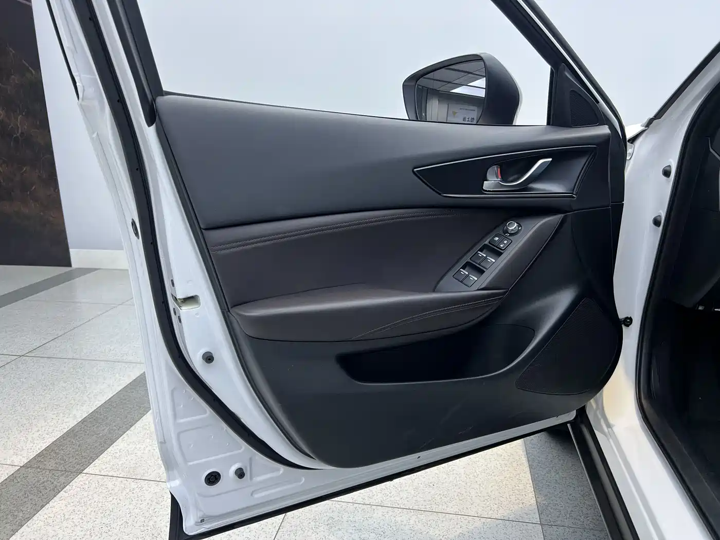 MAZDA CX-4