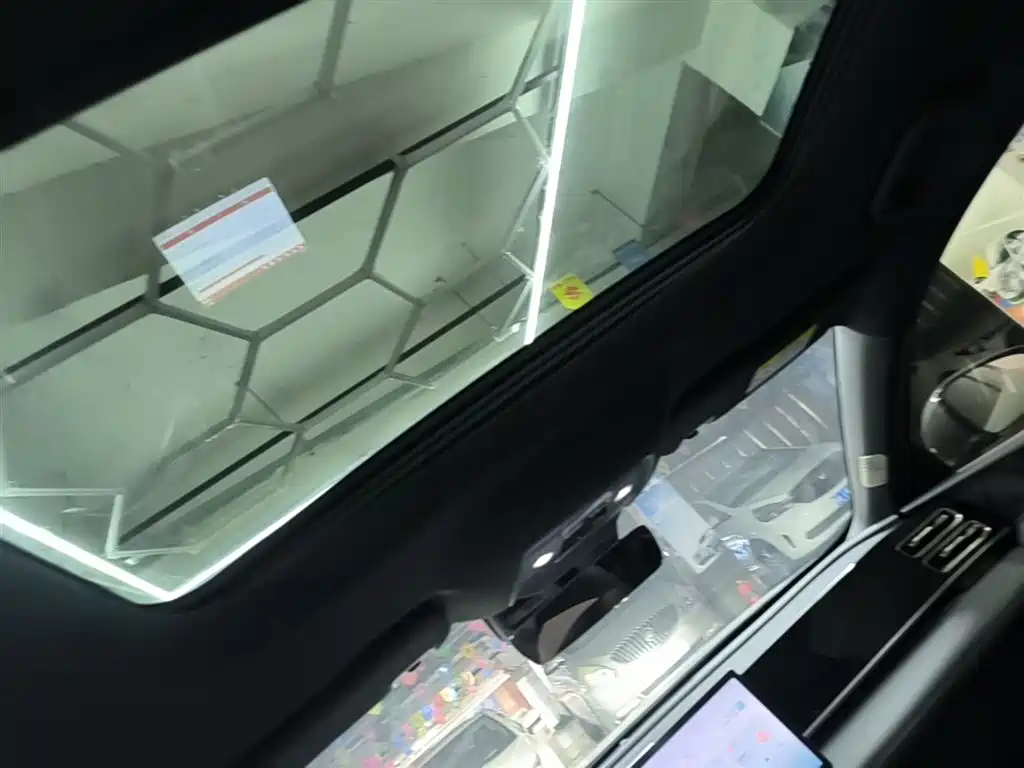 BYD Qin L 2024 DM-i 120KM Leading фото 18