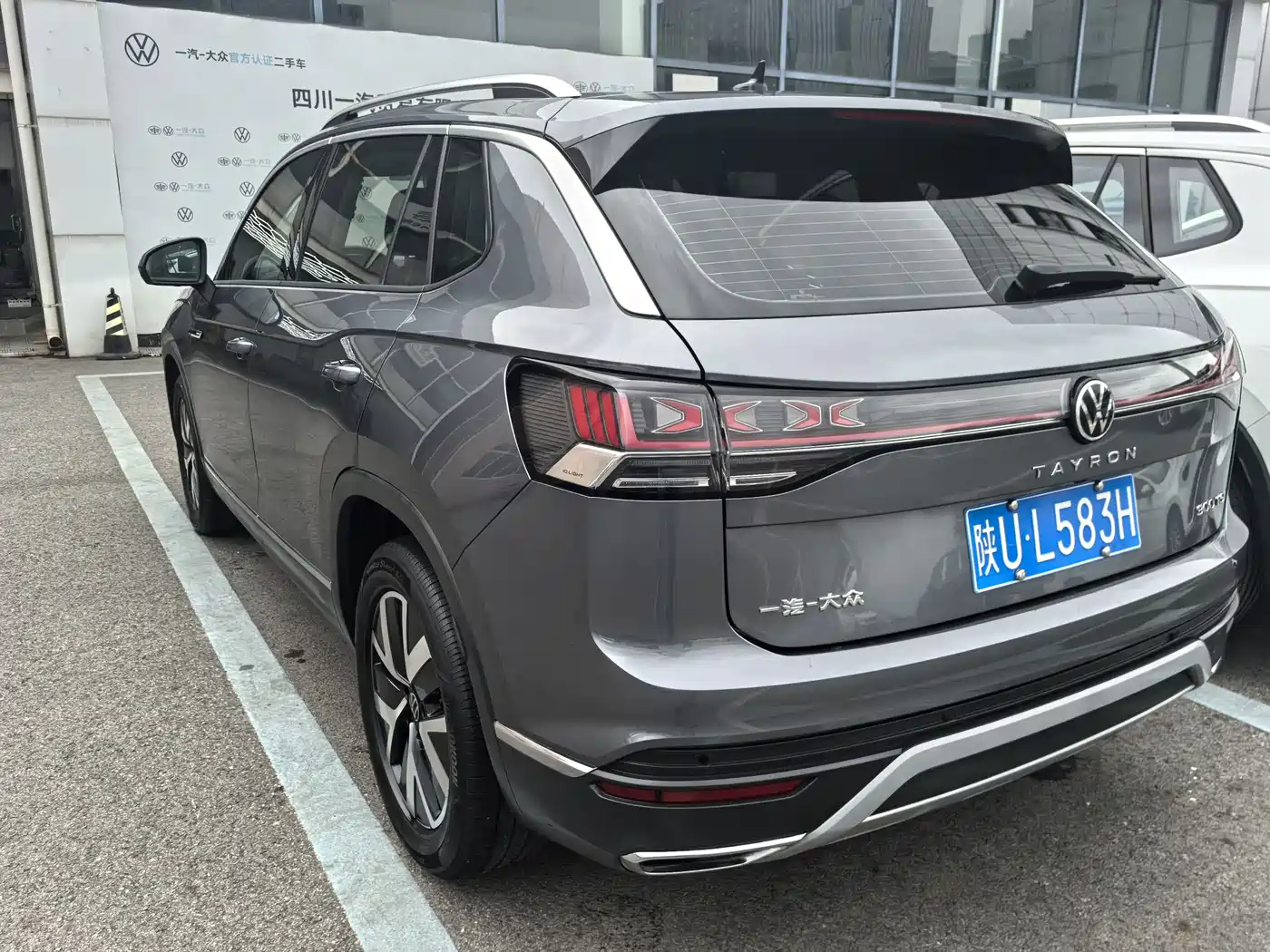 Volkswagen Tayron 2023 300TSI 2WD Luxury Plus Advanced Edition фото 9