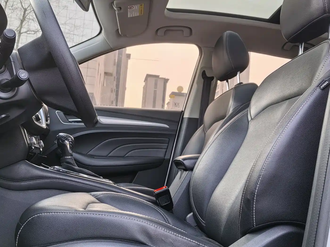 Roewe RX3 2018 2018 1.6L CVT Flagship