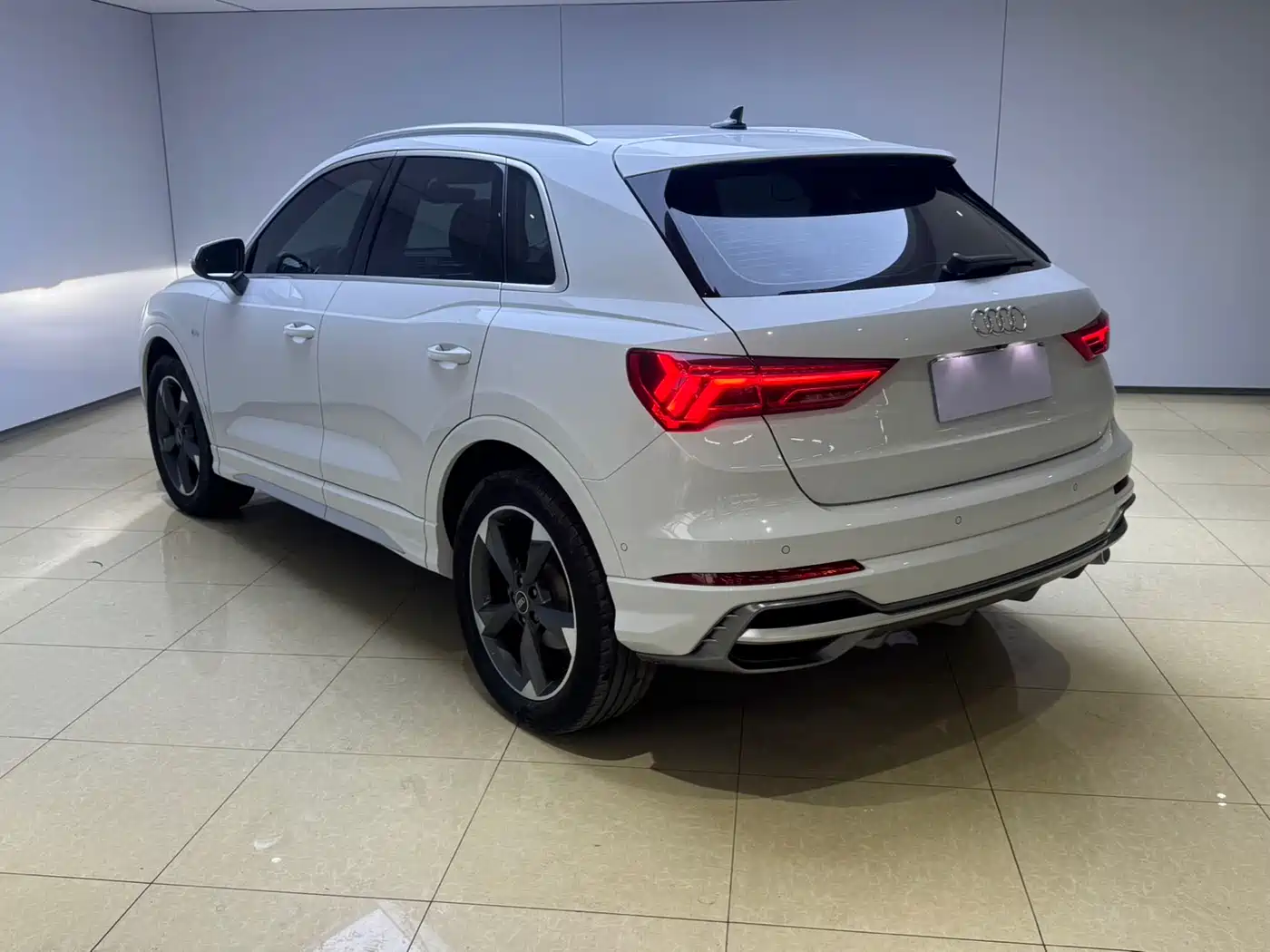 Audi Q3 2022 35 TFSI Fashion Dynamic фото 4