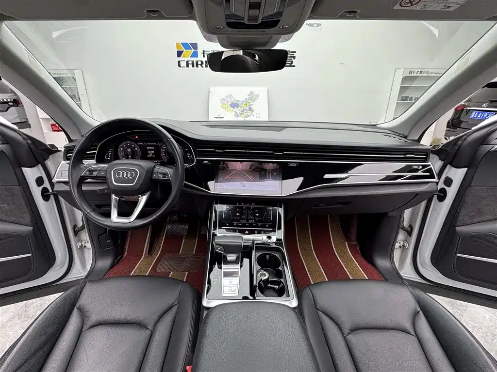 Audi Q8 2019 55 TFSI Luxury Dynamic фото 9