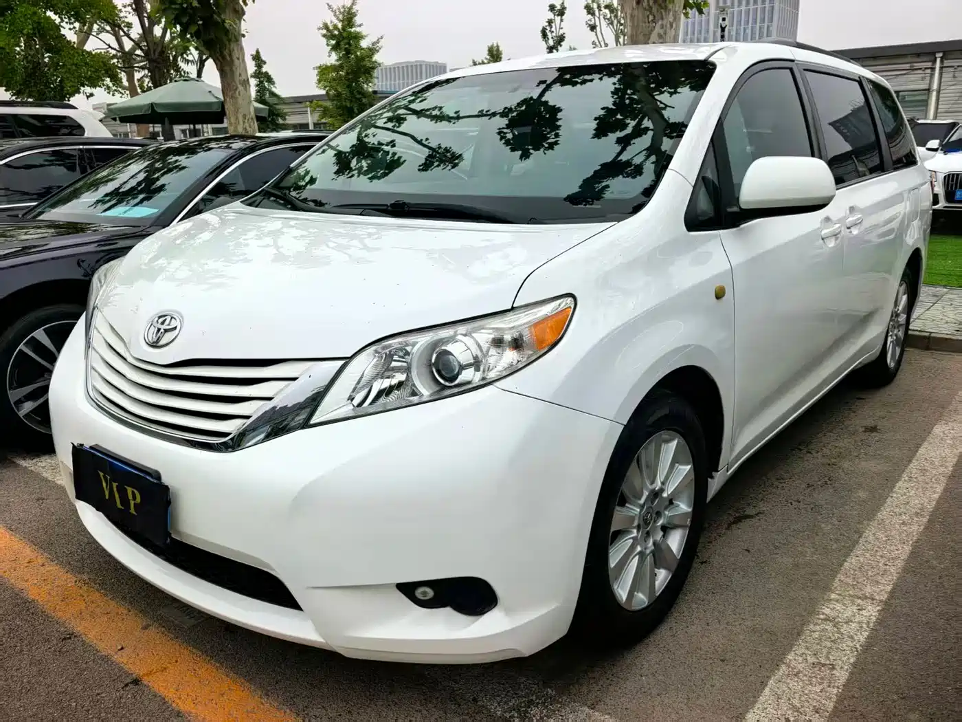 Toyota Sienna 2015 3.5L 4WD L фото 16
