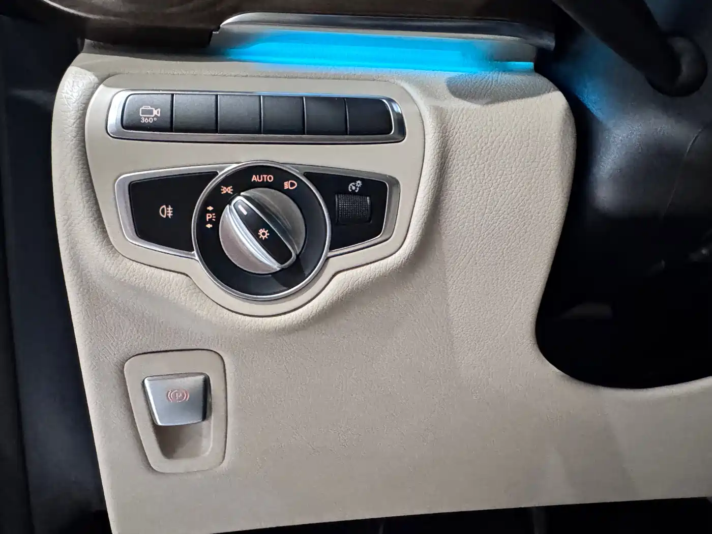 Mercedes-Benz V-Class 2022 V 260 Prestige Edition фото 19