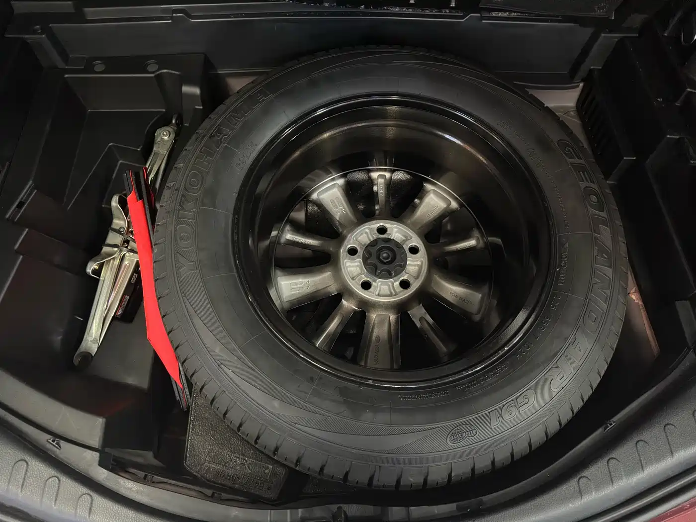 Toyota RAV4 Rongfang 2016 2.0L CVT 2WD Trend (China V) фото 7