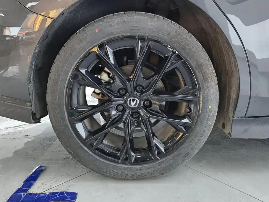 Changan UNI-V 2025 2024 1.5T Deluxe