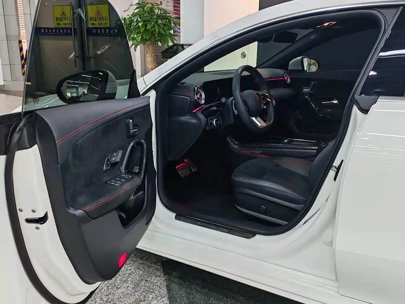 2025 Mercedes-Benz CLA (Import)